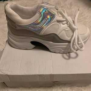 women’s platform sneakers